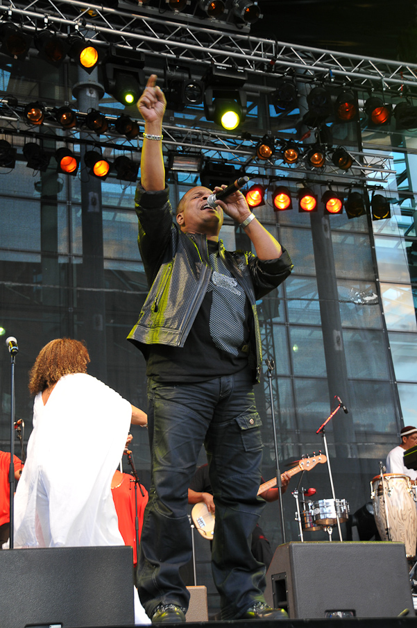 Fete de la Musique Evry 2009 - Kassav 100.jpg